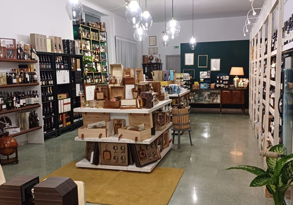 Enoteca Tarantini Corato , Wine Shop